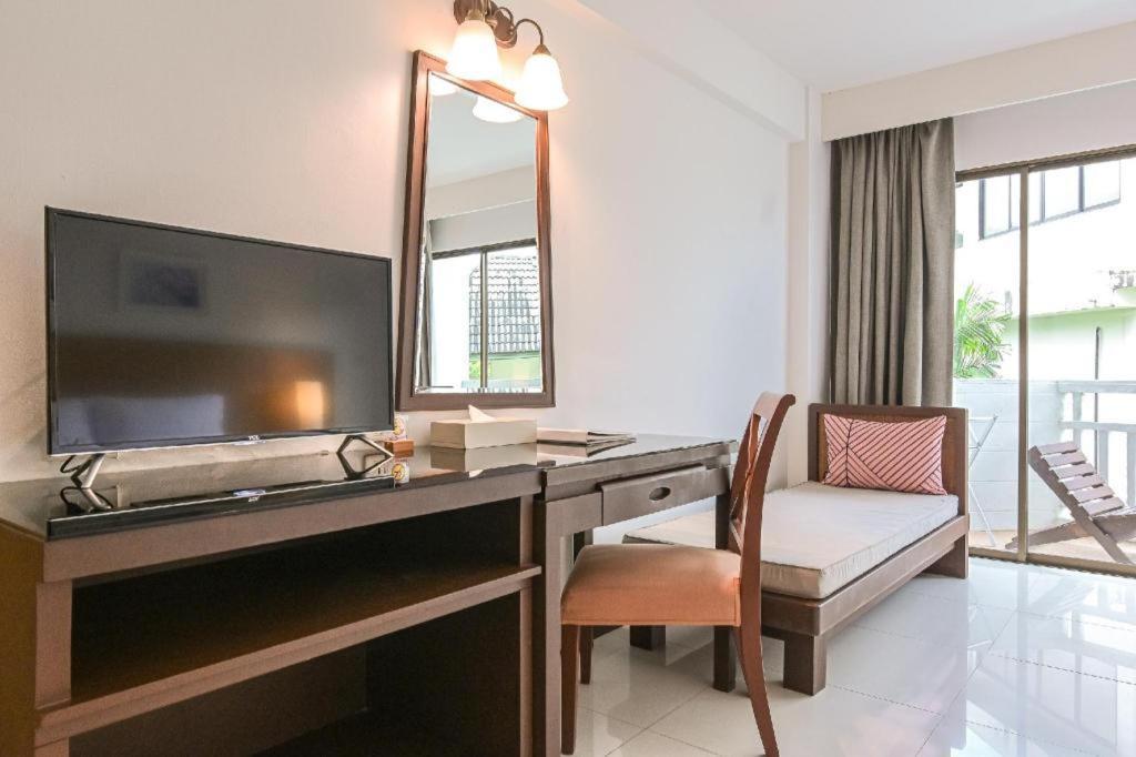 מלון Karon Ramada By Wyndham Phuket Southsea מראה חיצוני תמונה